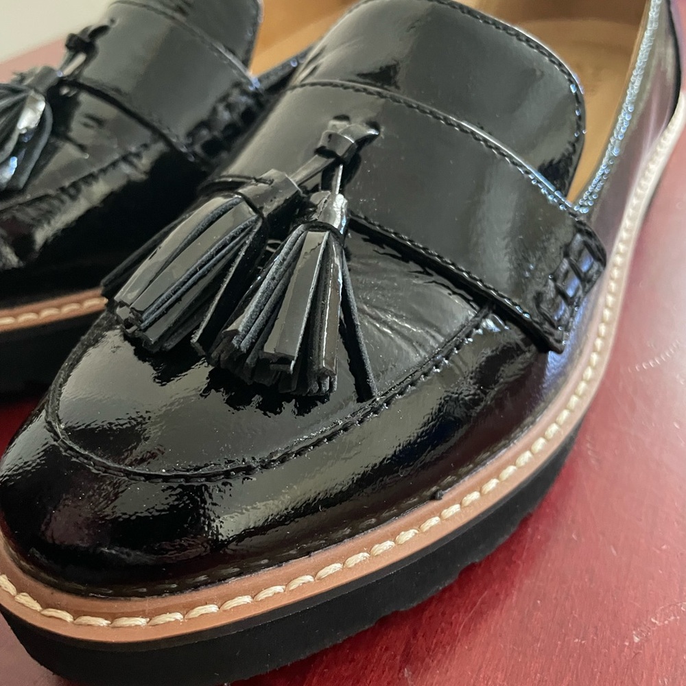 7.5 black loafers